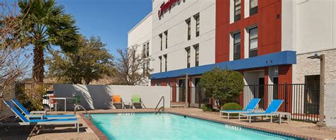 hampton inn eagle pass|Hotel Amenities .